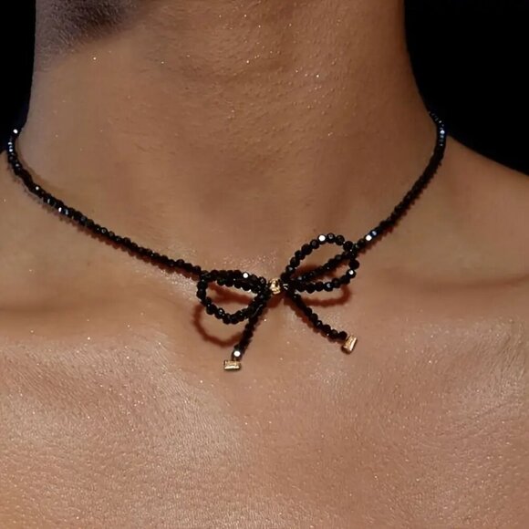 Fashion Bow Shape Pendant Necklace - Picture 1 of 5